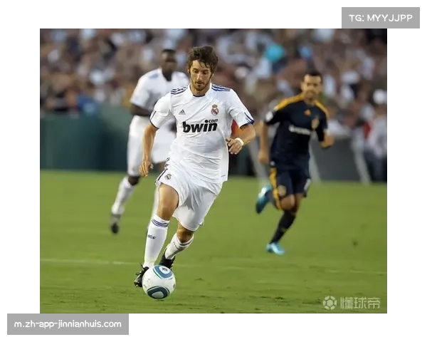 阿韦洛亚变阵四中场体系，罗德里戈复出后面临位置适应难题